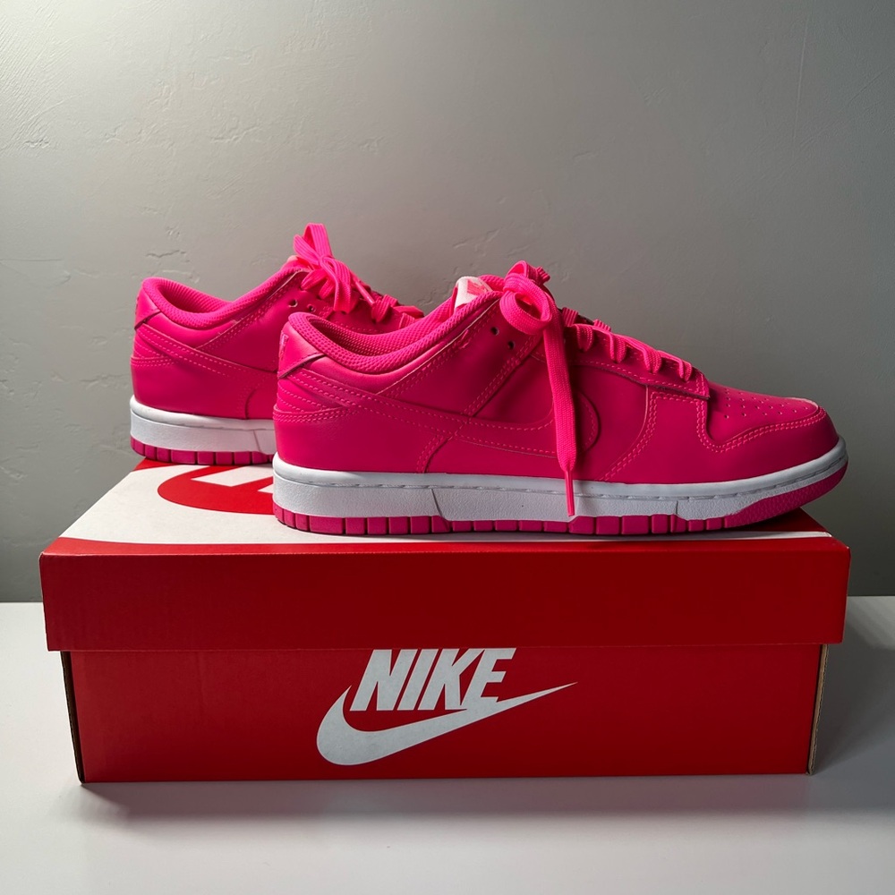 Women’s Nike Dunk Low Hyper Pink